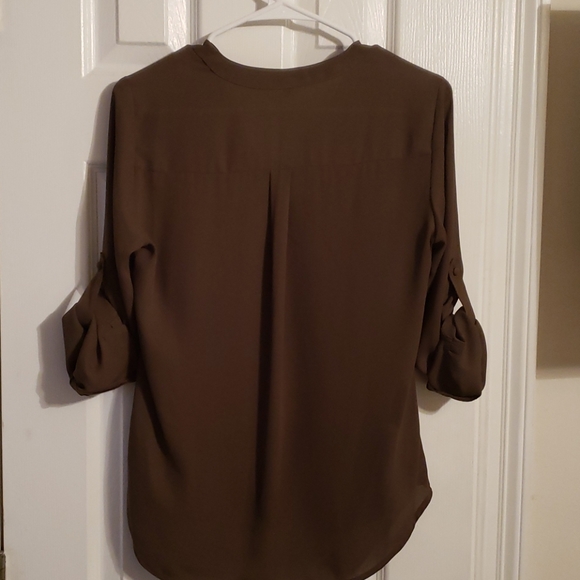 Top - Picture 2 of 2